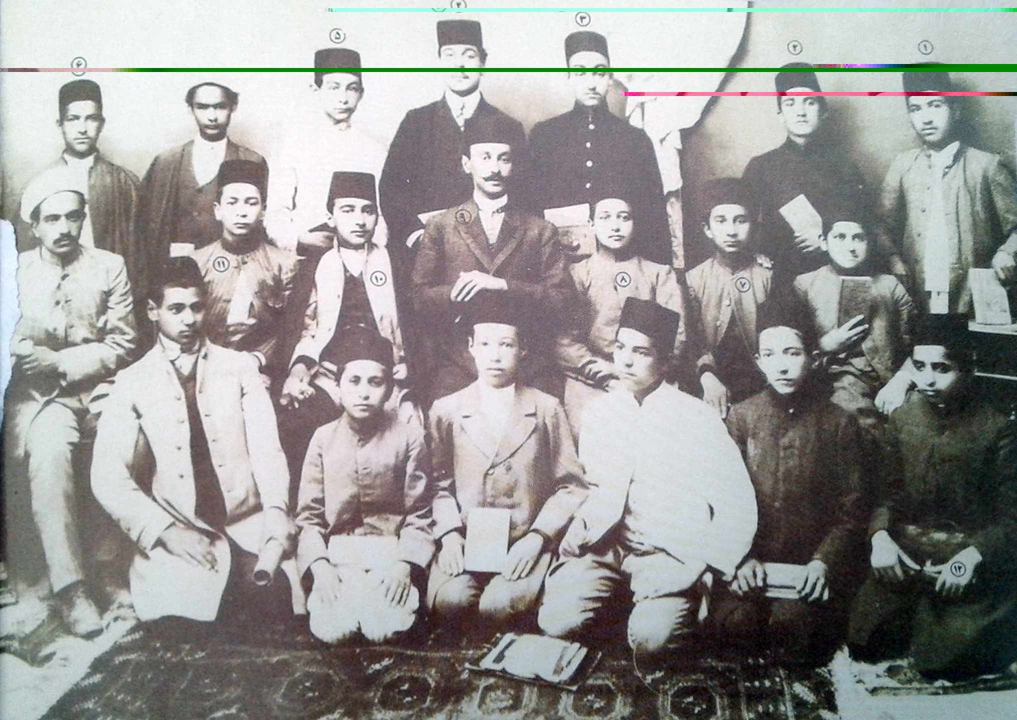 پرونده:مدرسه سن لویی.jpg
