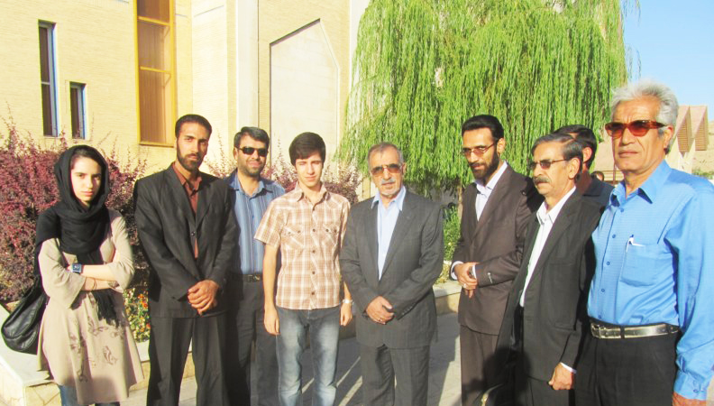 تصویر بندانگشتی از نسخهٔ مورخ ۷ خرداد ۱۳۹۸، ساعت ۰۰:۴۸